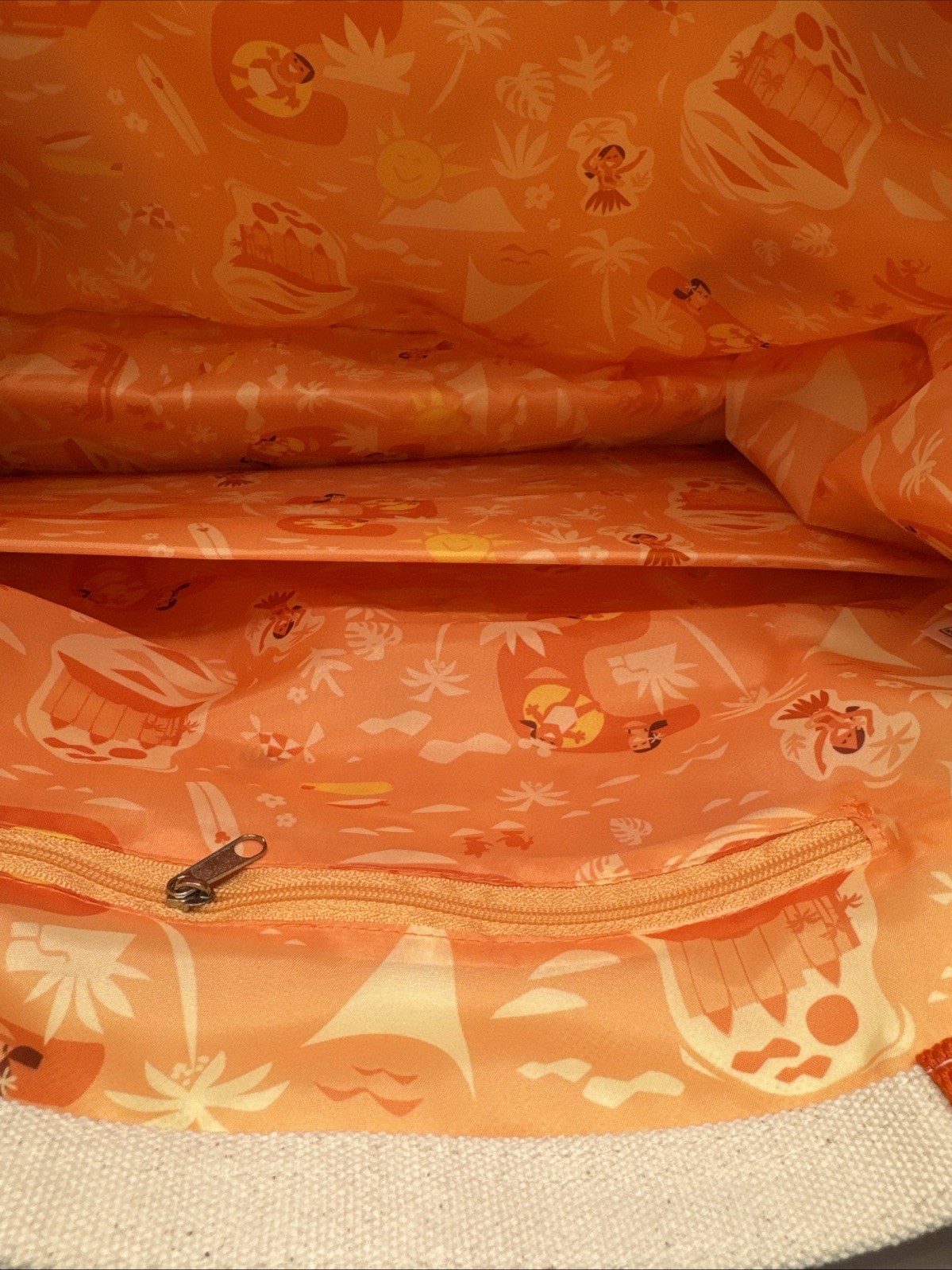 *New Disney Aulani Exclusive Canvas Tote With Patches Shoulder Bag Foldable Flap