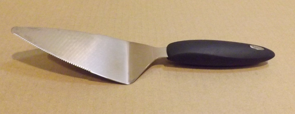 OXO Good Grips Cake Pie Server