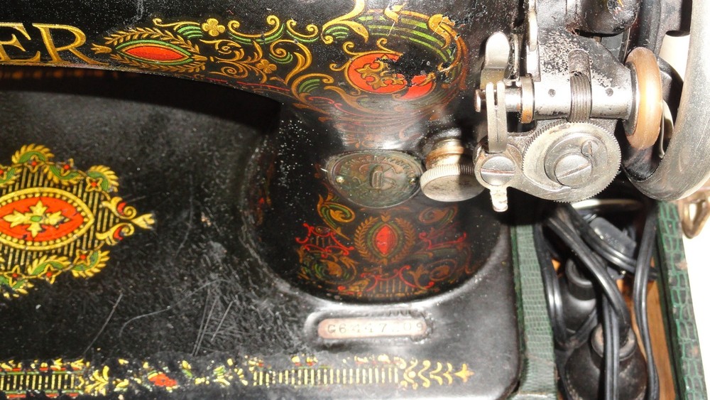 Singer Portable Electric Sewing Machine