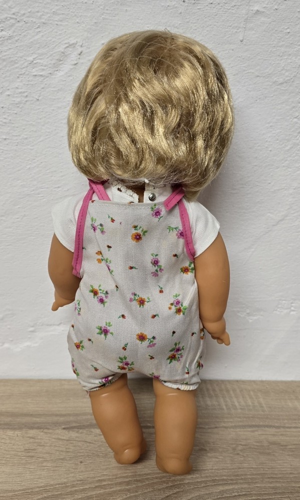Vinyl doll, 37 cm, sleeping eyes, drinking and wetting function, vintage
