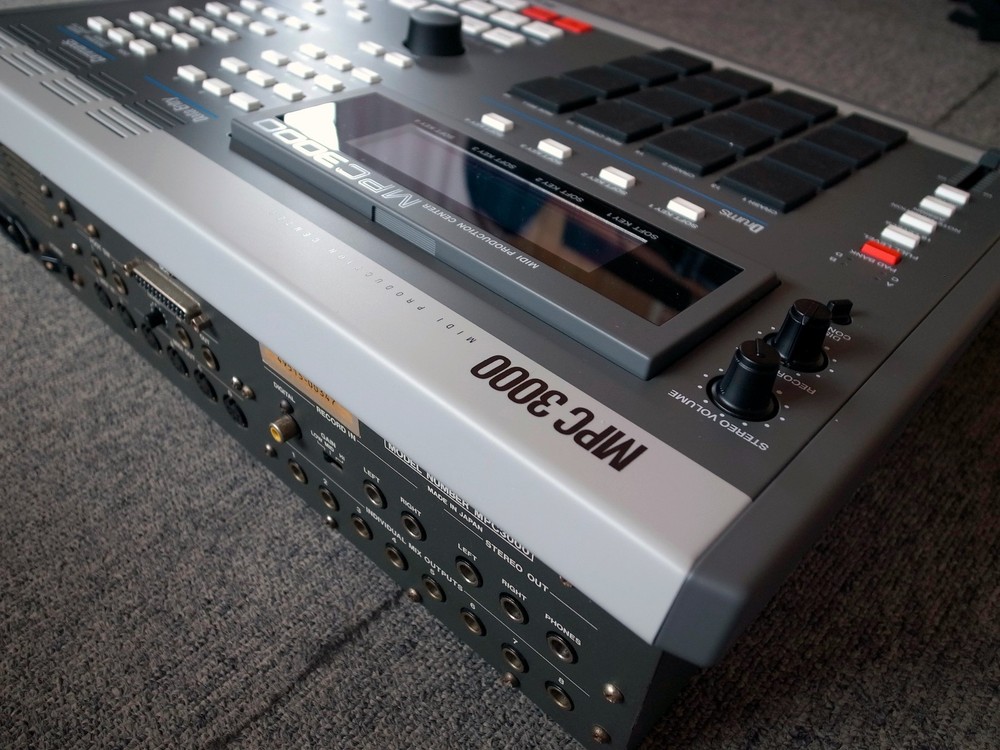 AKAI MPC3000 SP custom