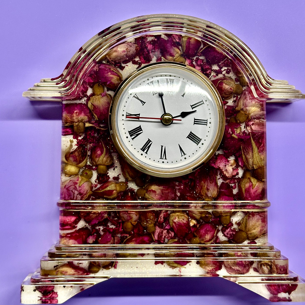 Epoxy Resin Mantle Clock Dried Flower Design Desktop Clock (read description)