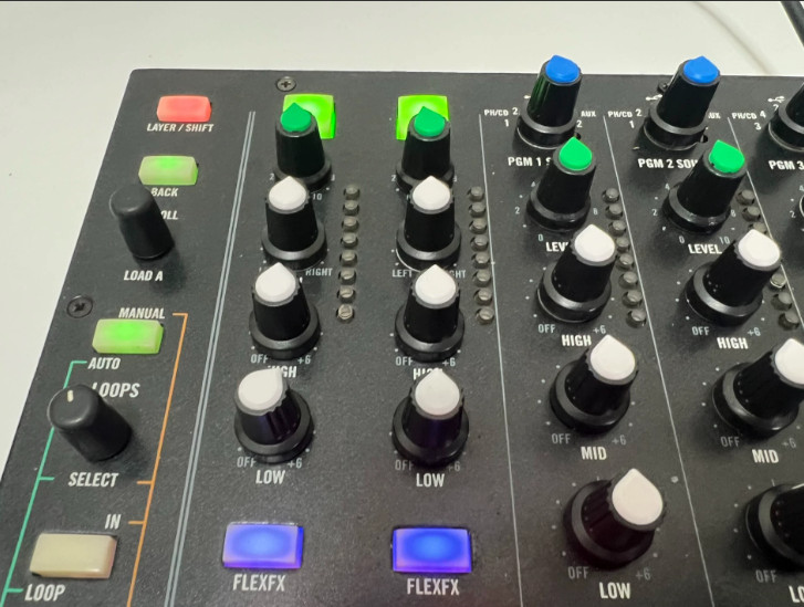 1pcs RANE 68 Mixer Console