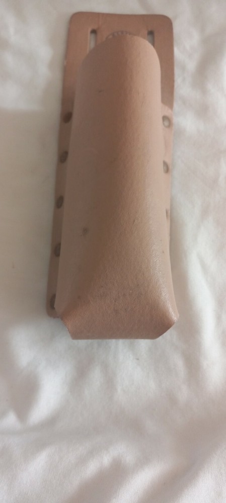 Klein leather Flashlight Holder for Tool Belts Klein Tools 5129 electrical