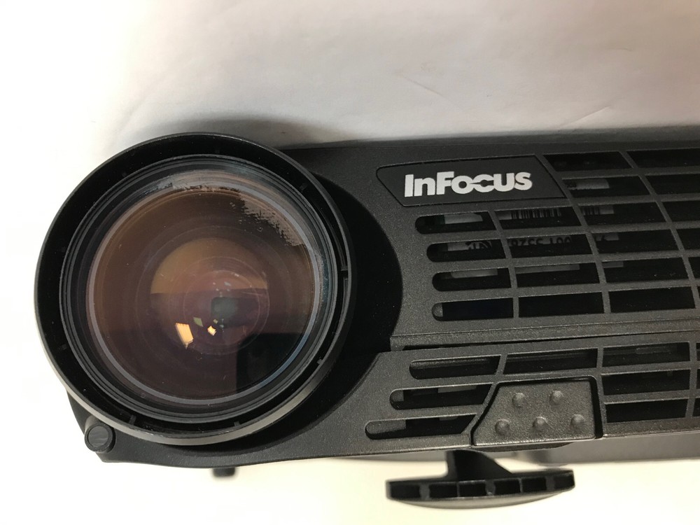 INFOCUS IN10 LP70+ DLP PROJECTOR 531 HOURS PROJECTOR ONLY