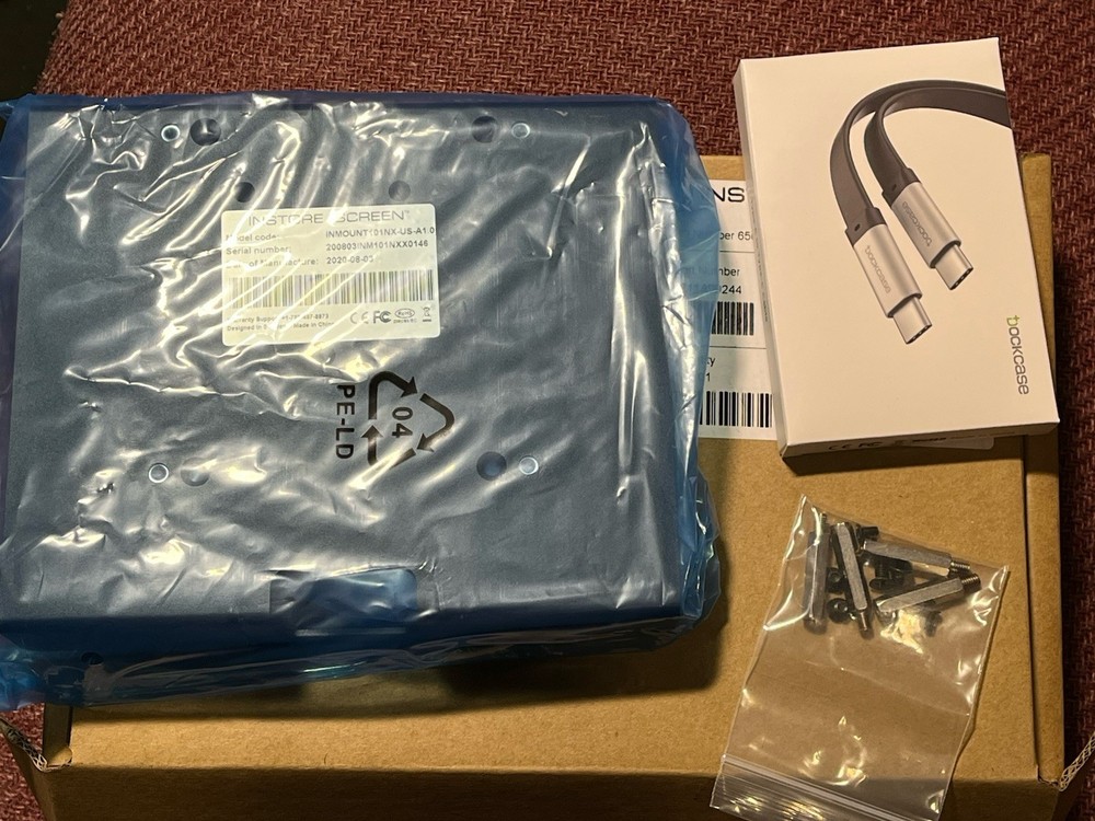 Lenovo Inmount101 Instore Screen Mounting Solution Rear Bracket