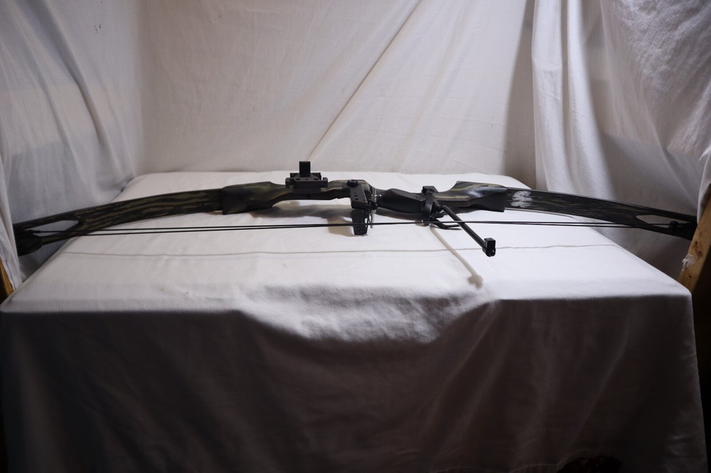 ROBINHOOD PHOENIX COMPOUND BOW (CAMOUFLAGE) ~