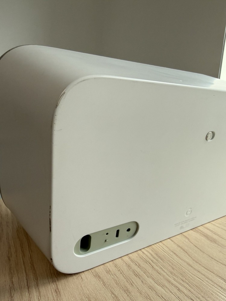 Google Home Max Smart Speaker - Model H0B - Please See Photos!