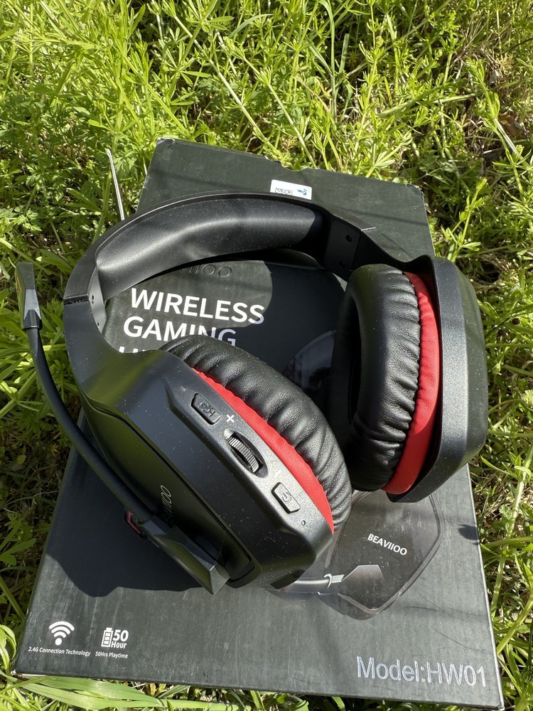 BEAVIIOO 2.4G Wireless Gaming Headset - (HW01)