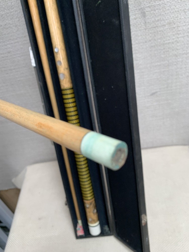 vintage pool cue stick with case
