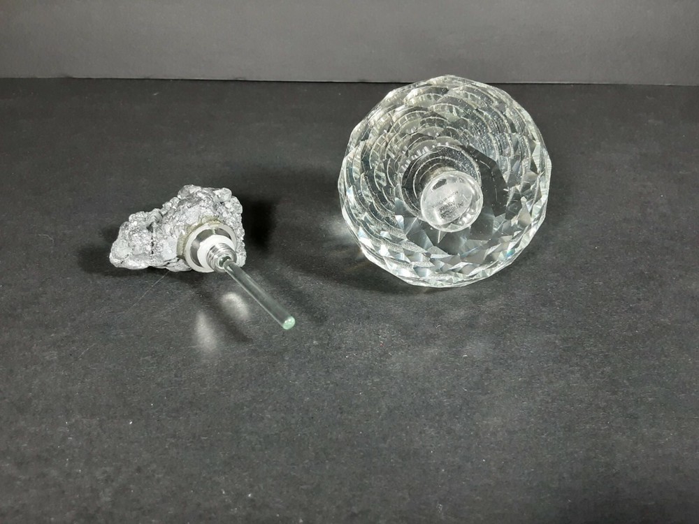 Perfume Bottle with Silver Agate Stopper