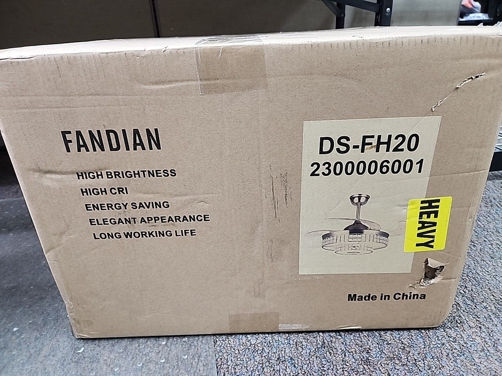NEW 42" Simple Variable Frequency Crystal Bluetooth Ceiling Fan w/Light DS-FH20