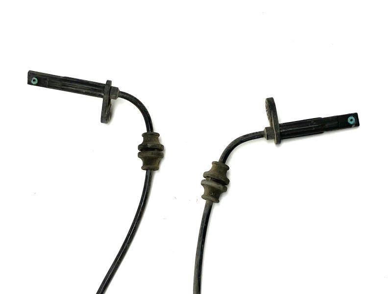 Rear ABS Wheel Speed Sensor Set of 2 Fits 2015-2017 Chrysler 200 81528