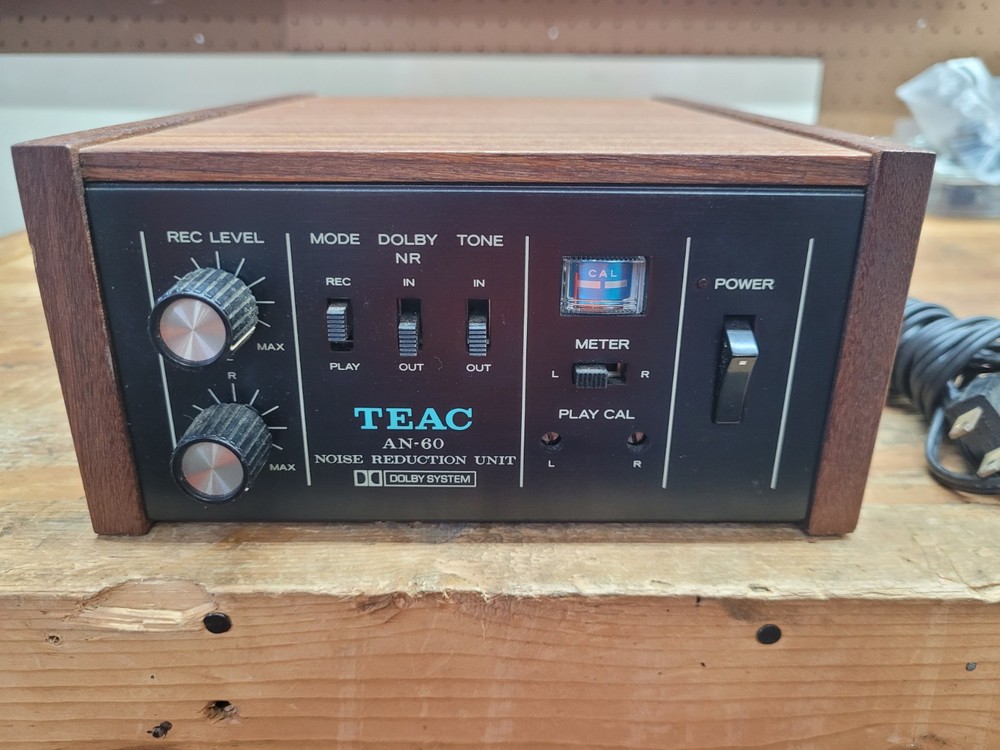 TEAC AN-60 Noise Reduction Unit - Great condition POWERS ON !