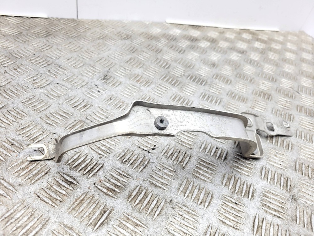 AUDI A6 C7 2012 FRONT RIGHT BUMPER BRACKET MOUNT SUPPORT 4G0807592