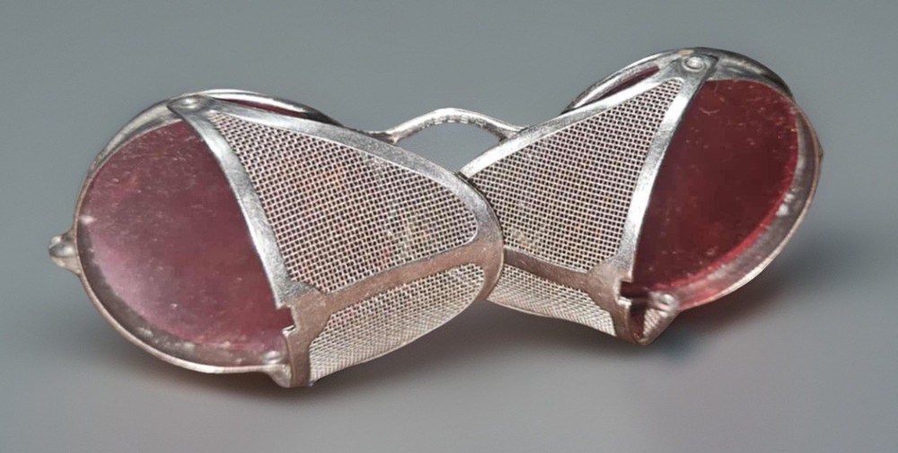 WWII Rochester Optical Red Lens Gunner Glasses with Case