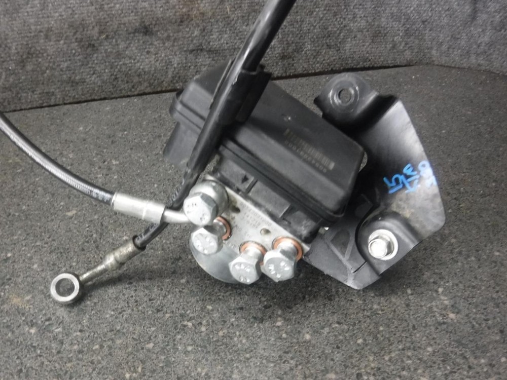 15 KTM Duke 390 ABS Pump Module 709