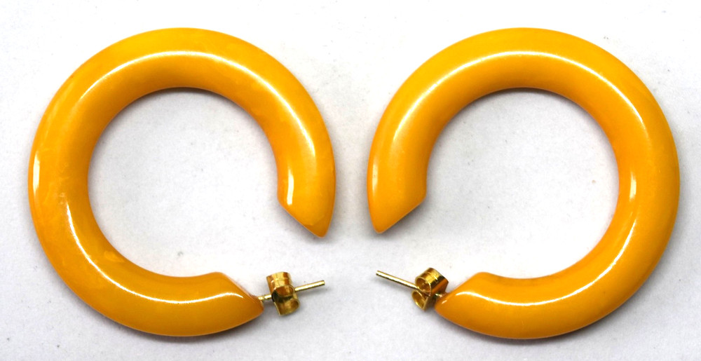 Beautiful Vintage Bakelite Earrings (Tested)
