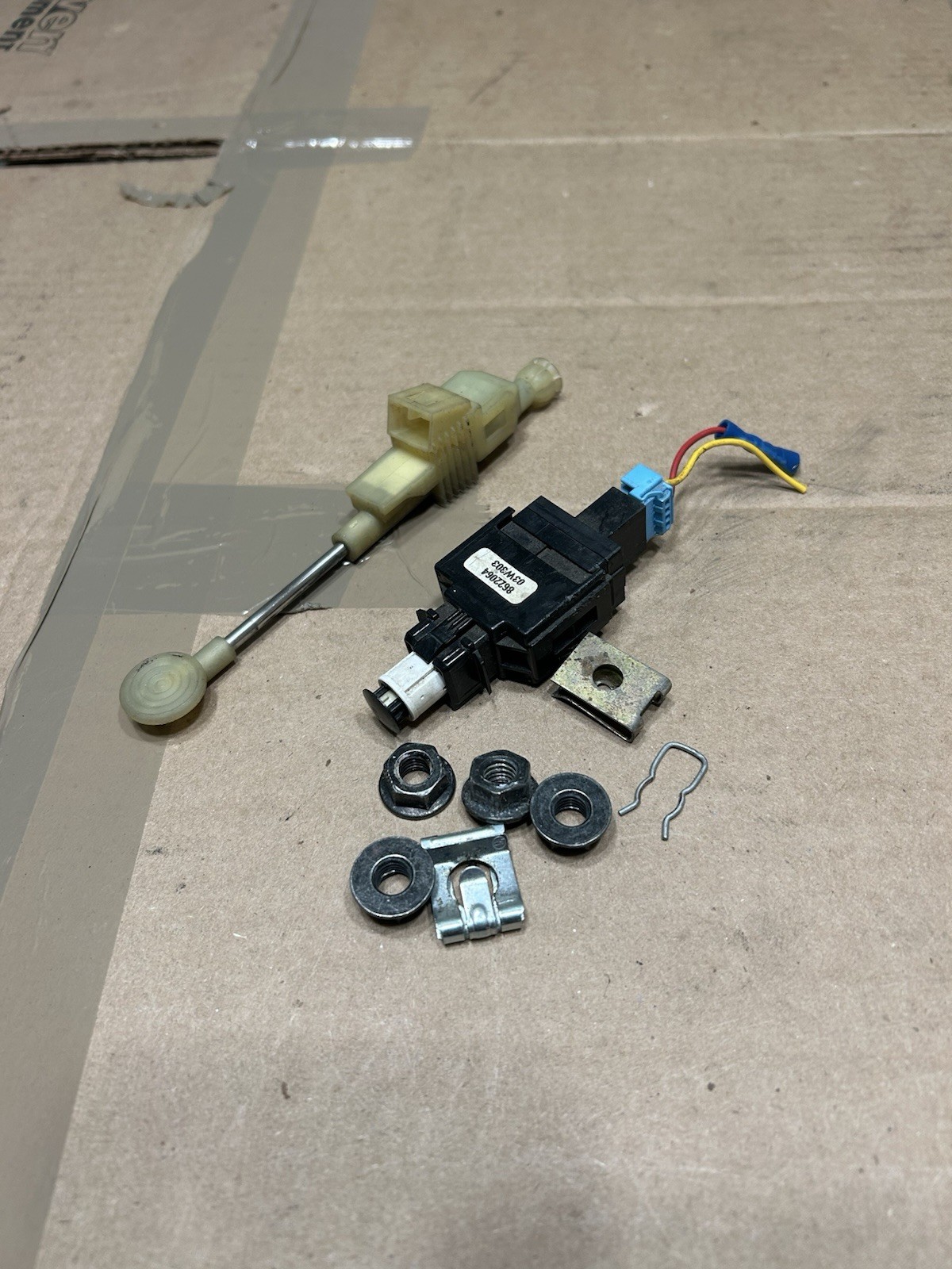 2004-07 Volvo S60R V70R Manual Clutch + Brake Pedal Assembly Box OEM P2