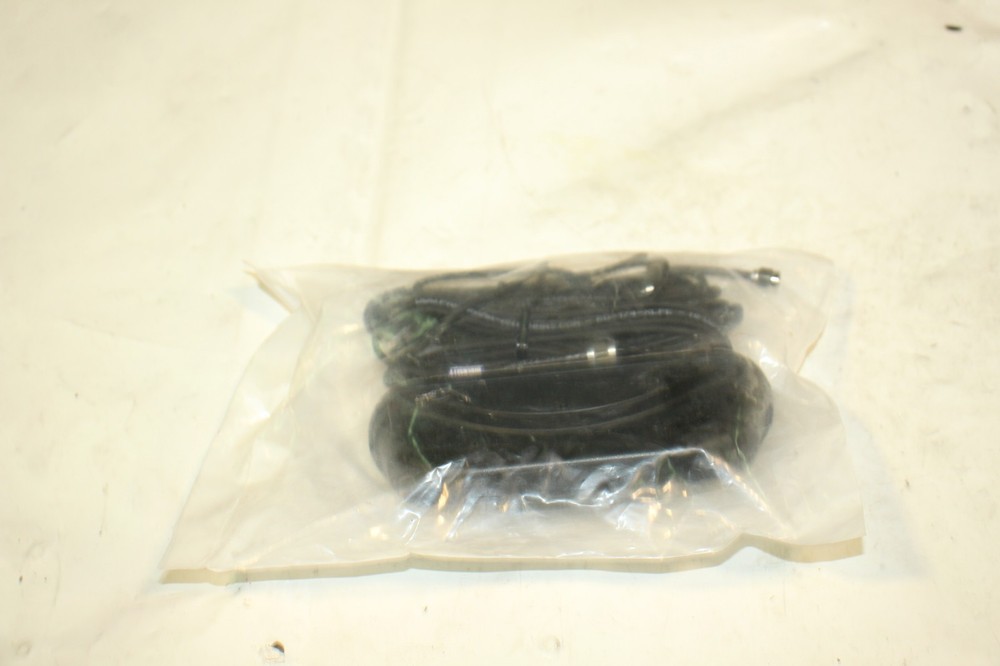 Sierra Wireless 4 in 1 Panel Antenna 2M Cables 6001285