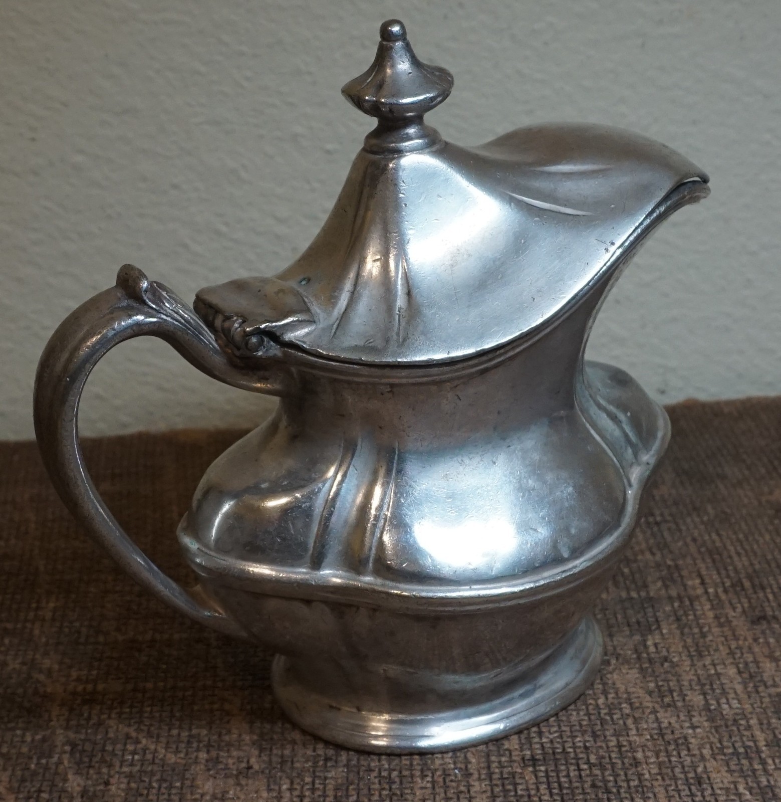 1937 BR (BURLINGTON ROUTE RR) SILVER SOLDERED CREAMER w/lid REED & BARTON 7oz