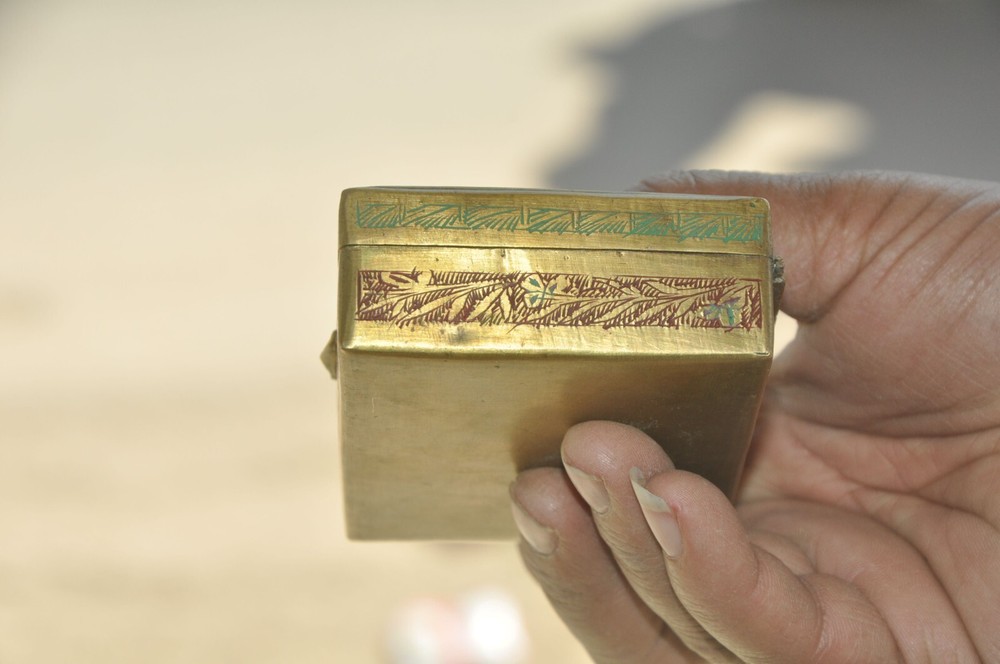 Vintage Brass Engraved Handcrafted Red Lacquer Work Cigar/Cigarette Box