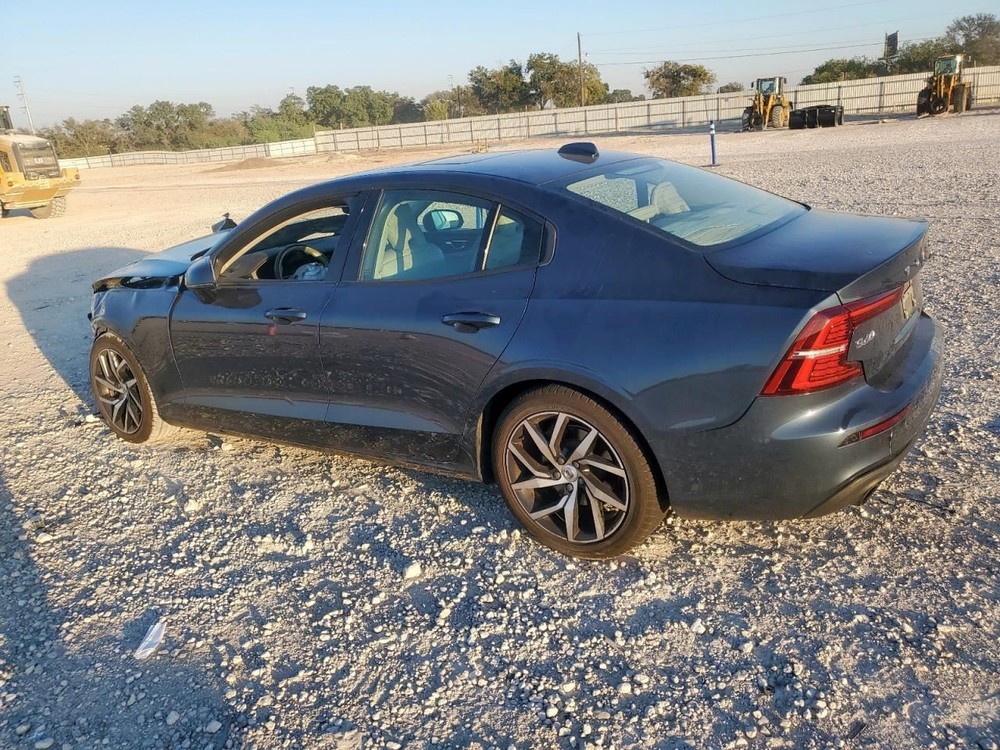 RIGHT BLUE ROCKER PANEL MOULDING OEM 2019 VOLVO S60