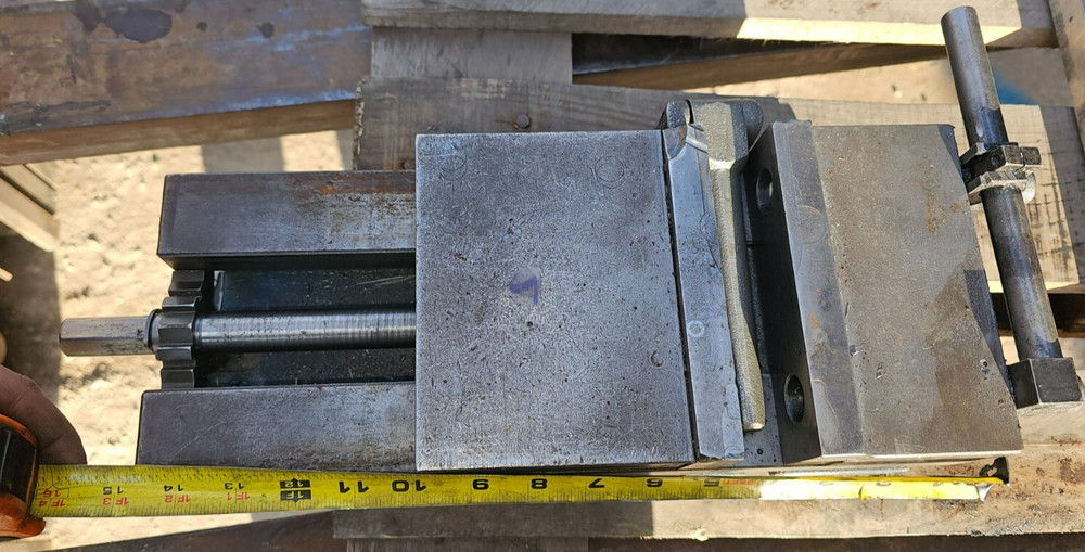 Kurt 3600V 6" Manual Horizontal Stationary Precision VersatileLock Vise & Handle