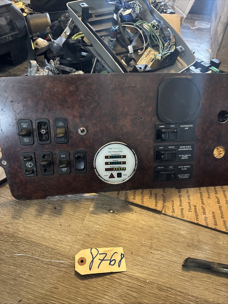 Freightliner  Century Dash Switch Panel Missing P/N