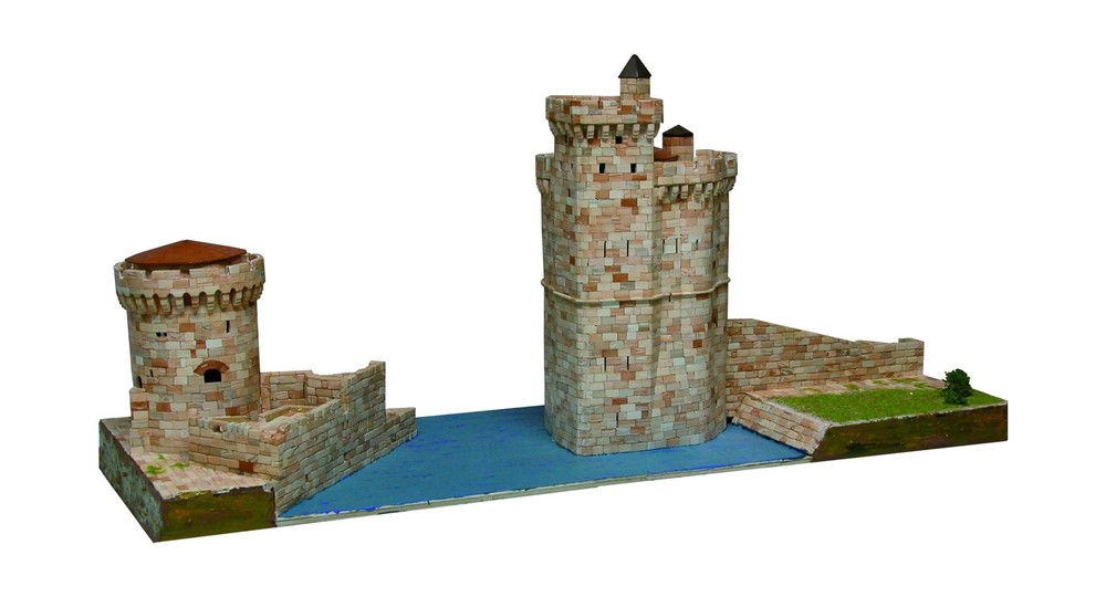 Aedes-Ars La Rochelle Harbour Towers Model Kit