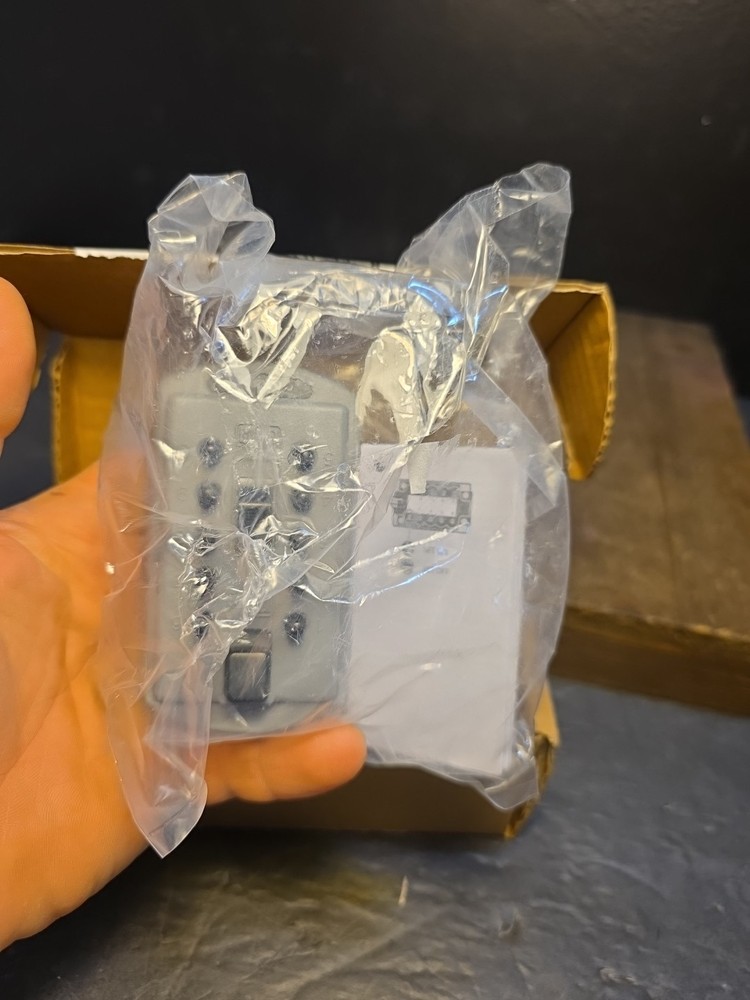 KIDDE 1015 Lock Box - Surface Mount - Holds 5 Keys New in Box