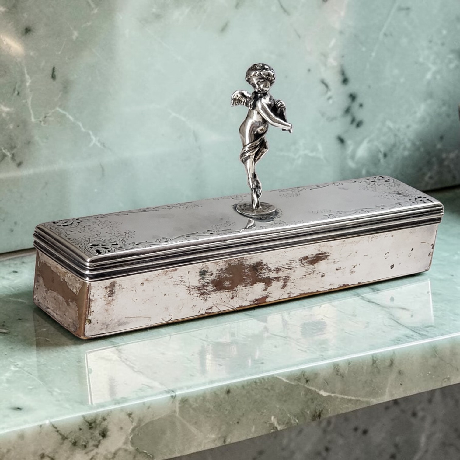 Antique 1840 Thomas Dicks Sterling Lid Cherub Handle Silver Plate Box London