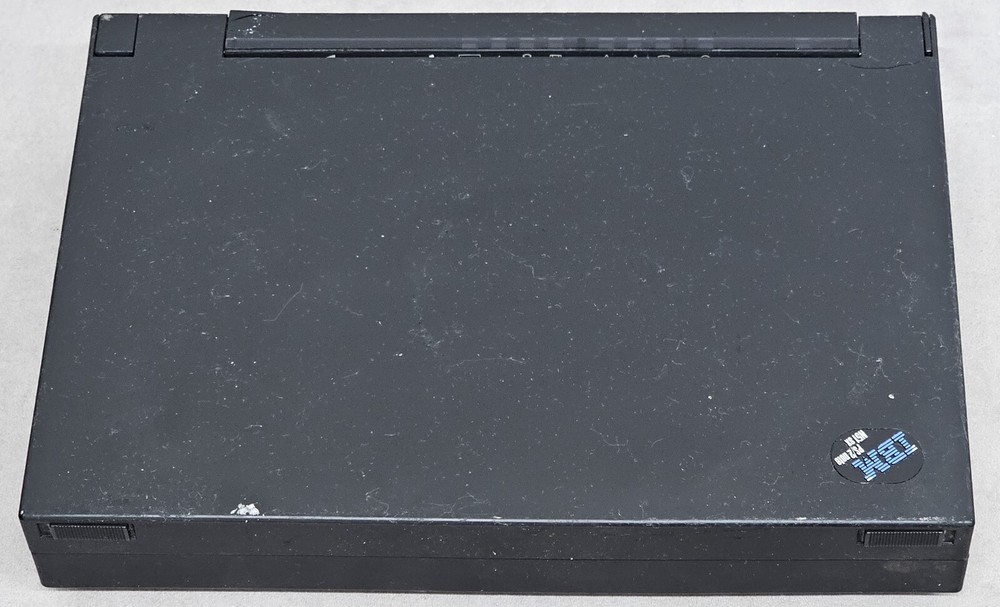 IBM PS/2 Note N51 SX Notebook Computer