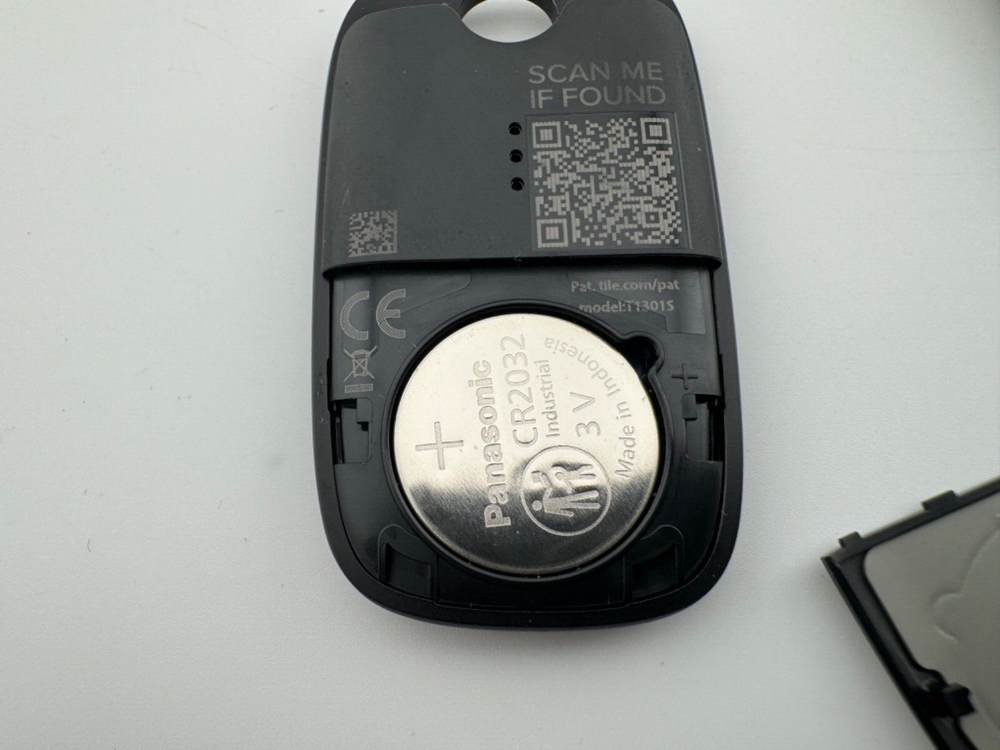 [2-PACK] TILE PRO (BLACK) 2022 BLUETOOTH TRACKER FINDER - [RE-43001] - [USED]