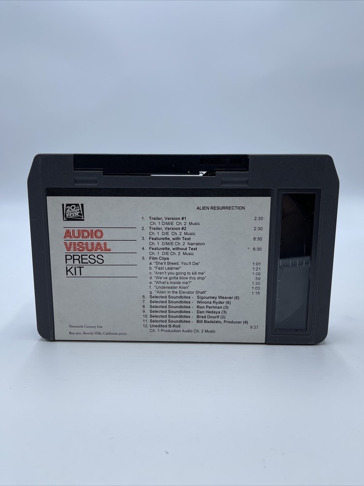 1997 "ALIEN: RESURRECTION" Storyboard, First Draft script and Press Release Kit