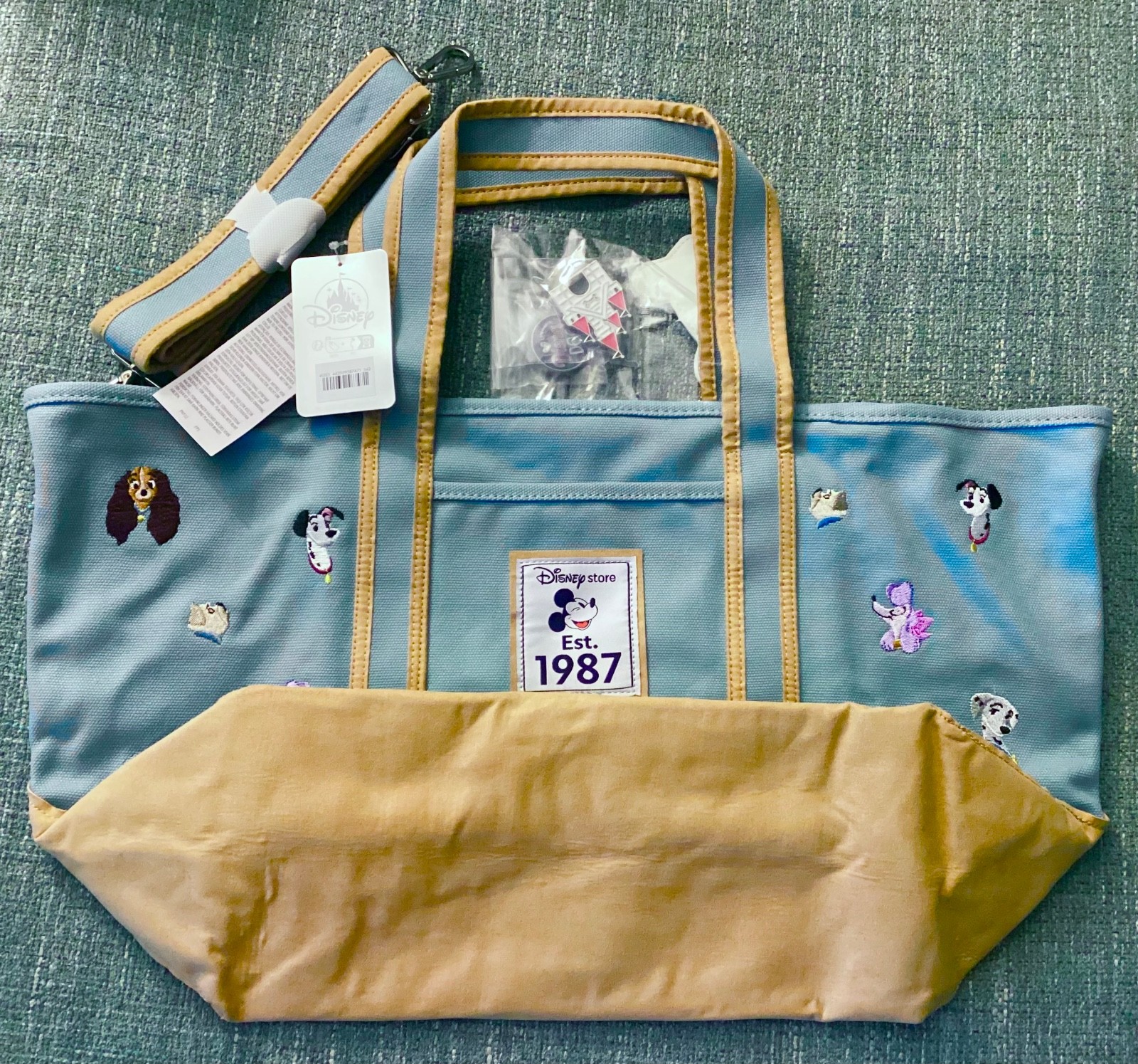 2026 DISNEY THE DISNEY STORE EST 1987 DOGS LARGE CANVAS TOTE BAG & LAPEL PIN SET