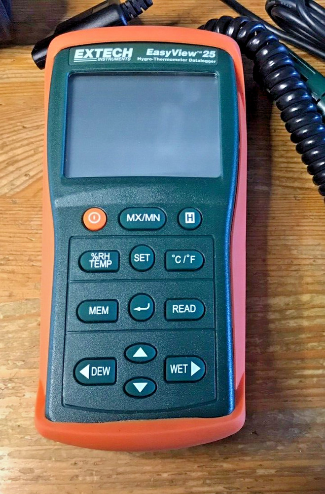 Extech EasyView 25 Hygro Thermometer Data Logger with Case Easy View