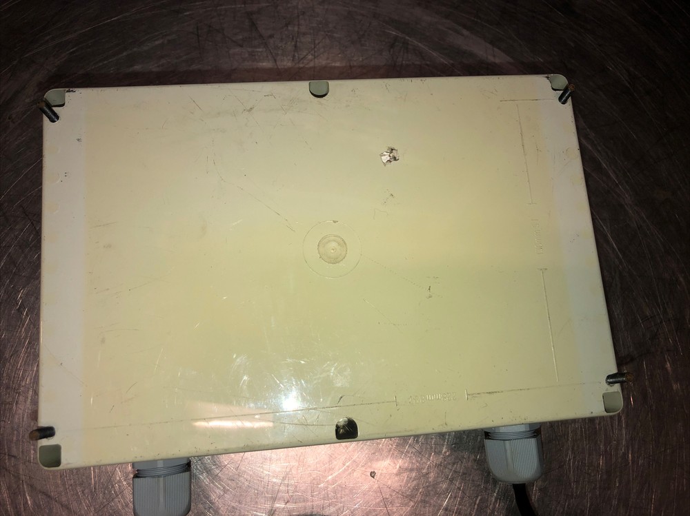 NYAD HYGROMETER DEWPOINT MOISTURE ANALYZER MODEL 150 103180