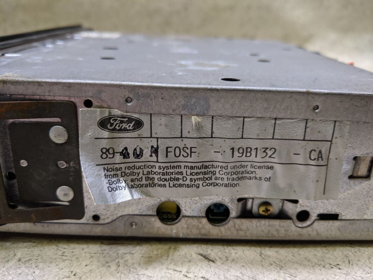 Stereo Radio AM FM Cassette With Clock Fits 91-92 FORD EXPLORER e10-70/203987