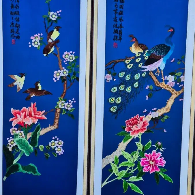 Embroidery Fan Screen - Handcrafted Artistic Work