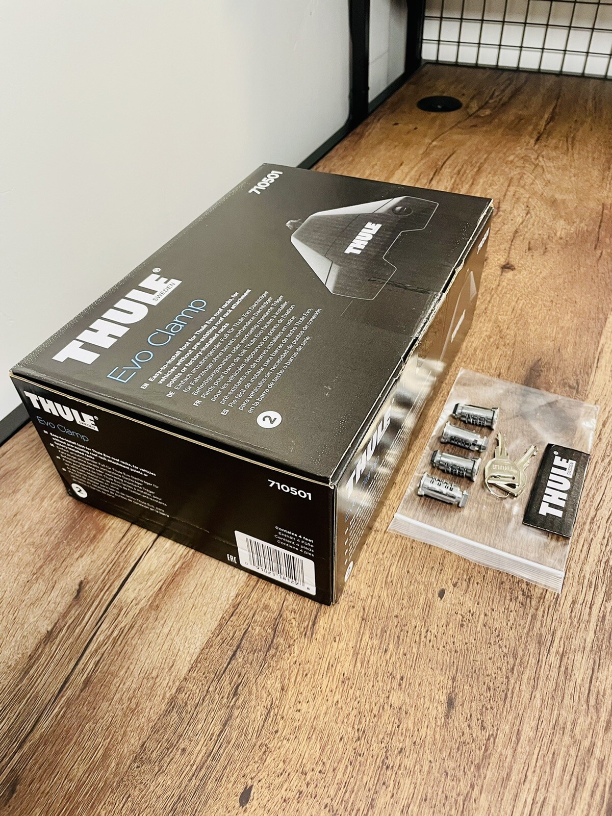 Thule Evo Clamp Foot Pack 710501 + Thule Metal Locks 4-Pack (Free $74.95 Value)