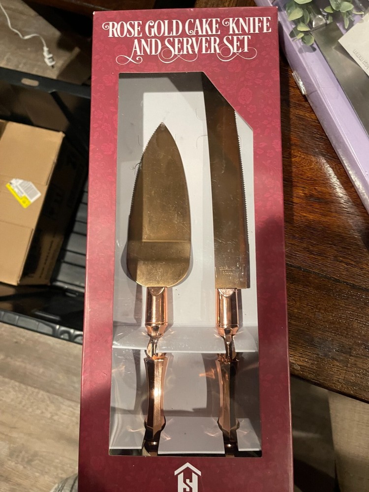 Rose gold cake serving set