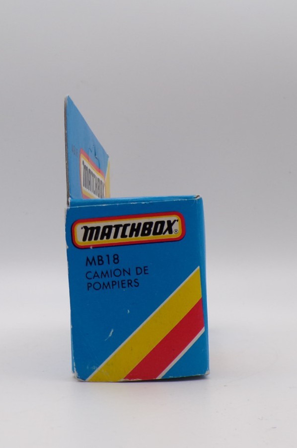 MATCHBOX MB-18 FIRE ENGINE RED MINT BOXED STILL SEALED.