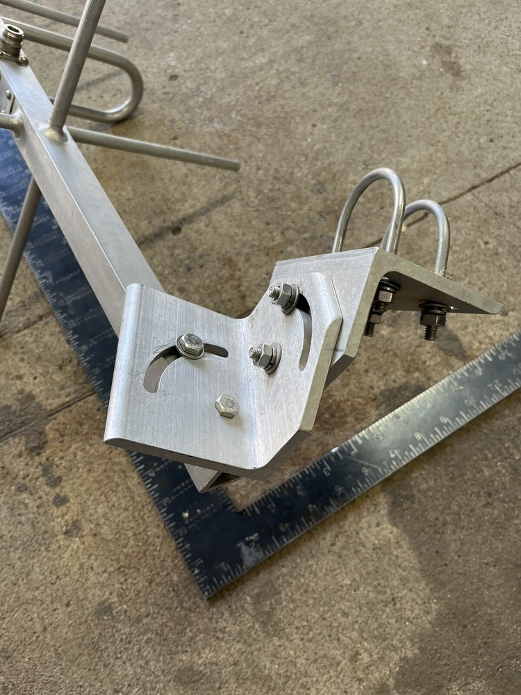 TGA-200 SAT GOES ANTENNE