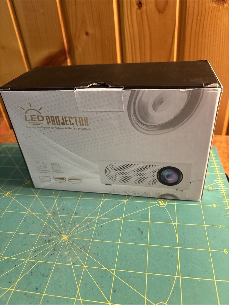 High Resolution LED Projector w/wireless Remote, USB & HDMI Input