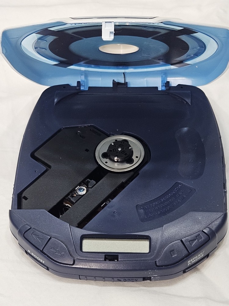 Kenwood DPC-X802 Portable CD Player Read Description