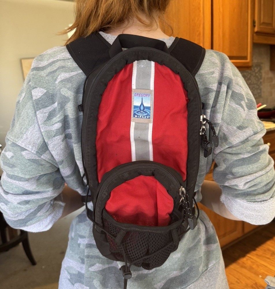 Gregory Mirage Daypack Hiking Backpack Red/Black Small