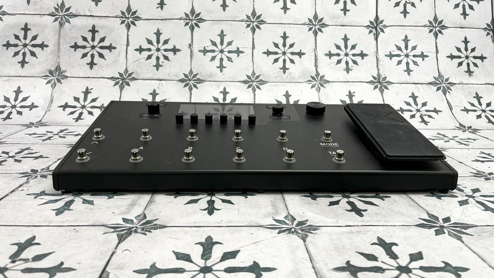 Line 6 Helix LT Guitar Processor #13054