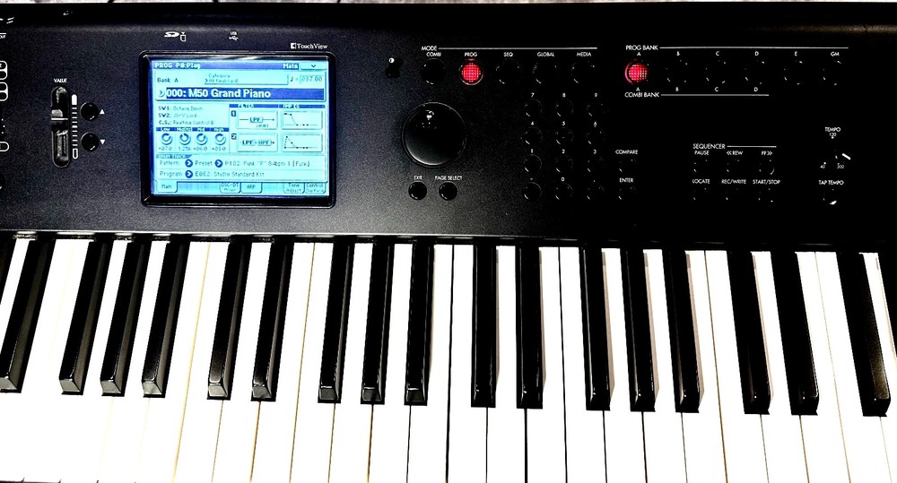 Korg M50 88 Key Workstation Synth Keyboard MultiFunction Audio Tested Working