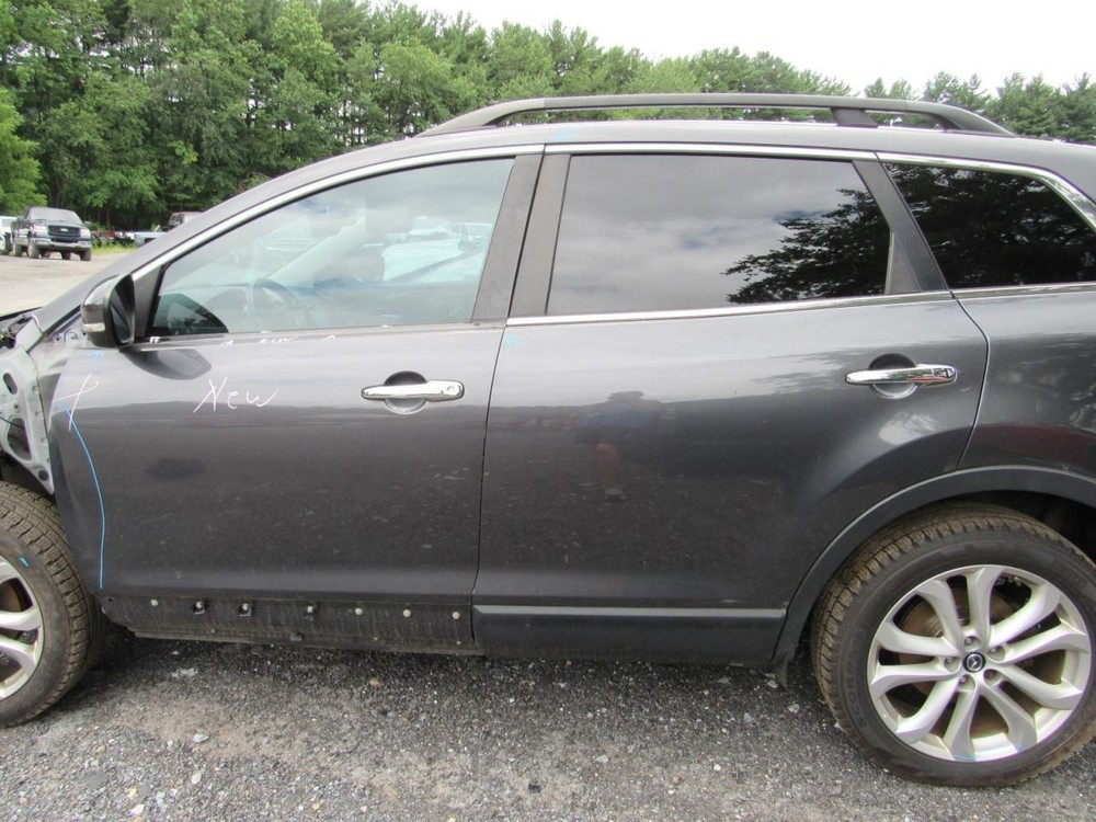 CX-9 2013 Glove Box 1064004